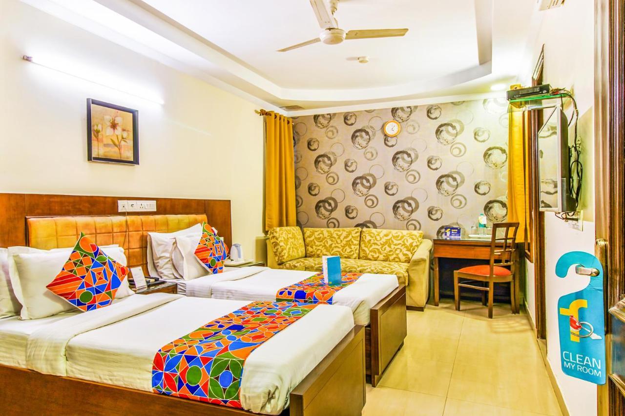Fabhotel Signature Plaza Neu-Delhi Exterior foto